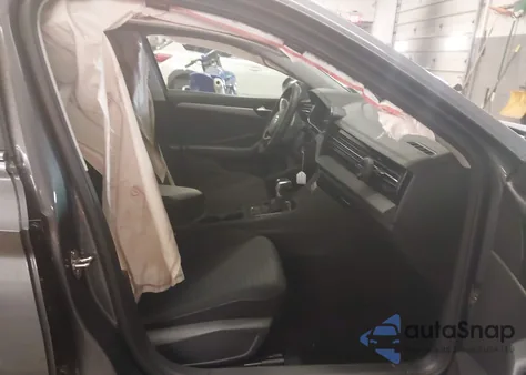 2025 Volkswagen Jetta 1.5T S from USA, damaged, VIN 3VW5X7BU0SM084831